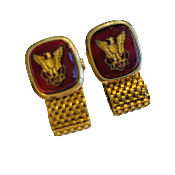 Vintage FOE Eagles Wrap Cufflinks Mens Goldtone Mssh Wraps Red Etched Stones - Picture 1 of 7